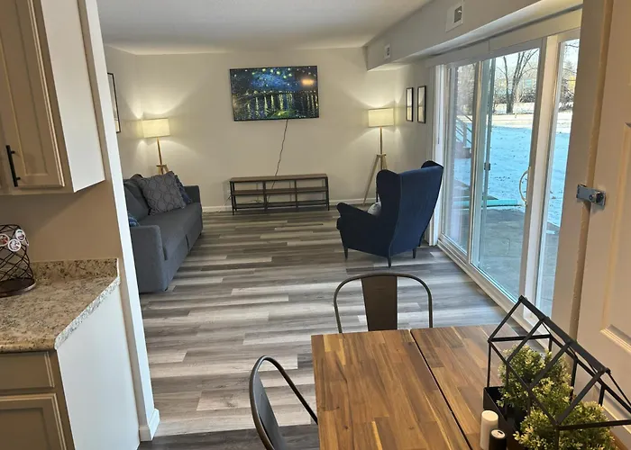 Gorgeous Remodeled Classy Family Granite City